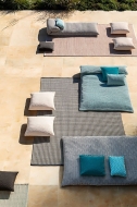  Wave Lounge,  Myyour, .    .     
