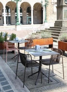  Tribeca. : Pedrali, .     .   ,    