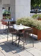  Tribeca. : Pedrali, .     .   ,    
