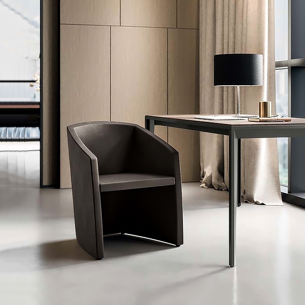 Alias, Quadrifoglio Group.        -    .