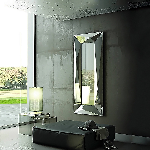 Diamond, Riflessi.        ,      .