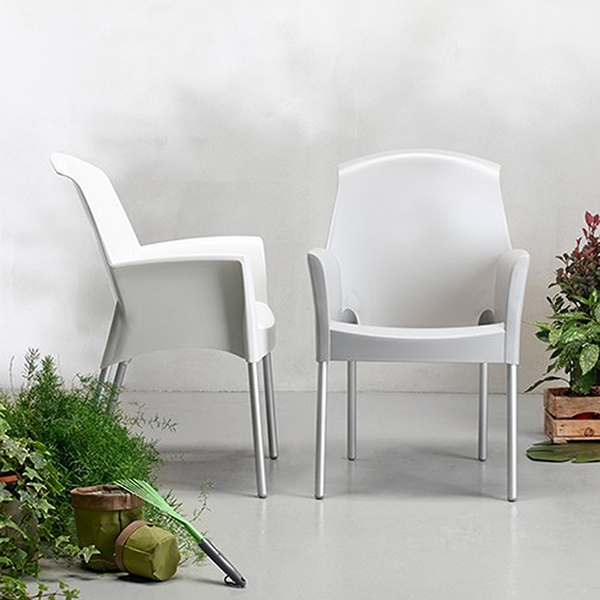 Super Jenny, Scab. ������� ���������� ���� �� ���������� � ������ �� �������� � ������� �� ������������.