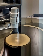  Hege.  Shake Design, .      ,  .   