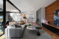  Flora.  Slamp, .   .     - ,  
