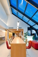  Hugo.  Slamp, .    .