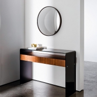  Sail, Sovet.    - , , , .   , ,  