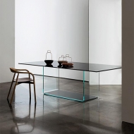  Valencia, Sovet.    -    .  , , ,  . 