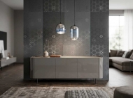 ����� Clyde, ������������ - Tonin Casa, ������. ������� ���������� ����� �� ������ ��� ���������� � ��������� �����. �������� ��