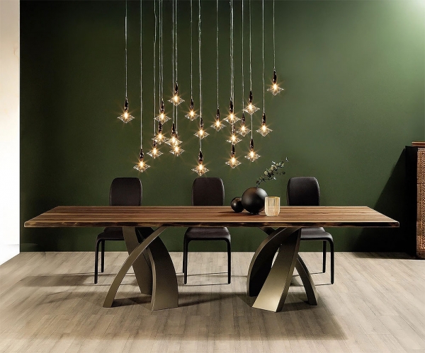 Eliseo, Tonin Casa. �������� ���������� ���� �� ���������� � ������� ������.