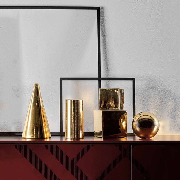 Geometric, Tonin Casa.       .