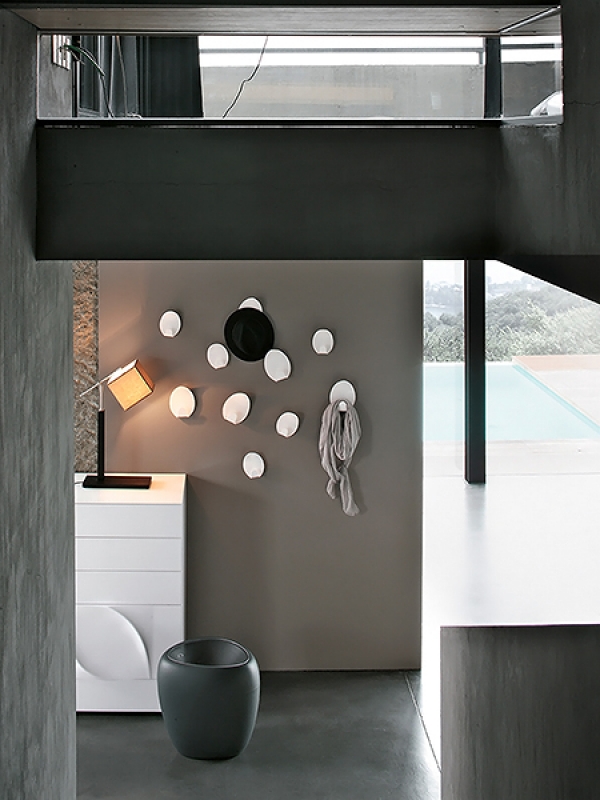  Ivy.  Tonin Casa, .    .   , , , 