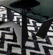 ����� Reverse, ������������ - Tonin Casa, ������. �������� ���������� ���� �� ���������� � ������� ������ � ���� �� ������ ��� �