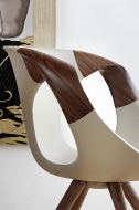  Up Wooden Arms.  Tonon, .    .      - 