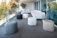  River Stone.  Tonon, .  ,       .   