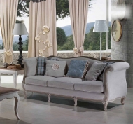  Dora. TreCi Salotti, .      .    -  , , 