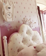 Wave with Crown.  Volpi, .      .   