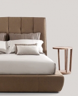  Robert.  Volpi, .    .      - , 