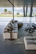 Модел Bonamour. Производител Bonaldo, Италия. Модерен италиански модулен диван с тапицерия от текстил. Луксозна италианска мека
