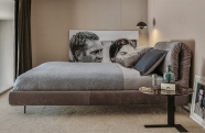 Модел Crazy Dream. Arketipo, Италия. Луксозна италианска спалня с механизъм, позволяващ регулирането на позицията на таблата. Лу