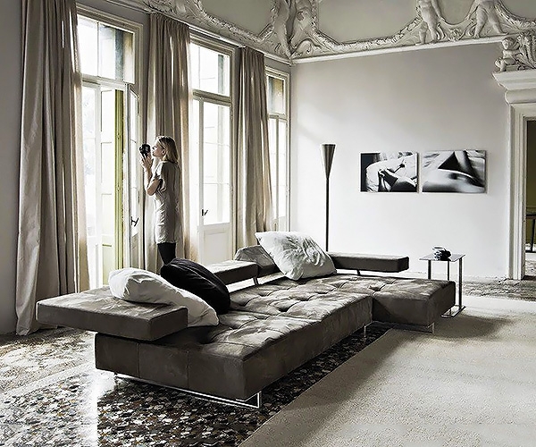 Loft, Arketipo. Модерен италиански диван с релакс механизъм и кожена или текстилна дамаска.