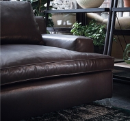 Модел Malta. Arketipo, Италия. Луксозен, висок клас, италиански диван с тапицерия от текстил или кожа. Модерна италианска мека м