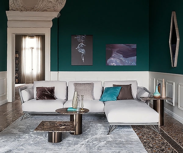 Morrison, Arketipo. Модерен италиански модулен диван с метална структура и кожена или текстилна тапицерия.