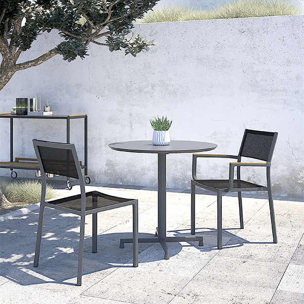 Sunny, Atmosphera. Луксозен италиански стол за градина с или без подлакътници. Алуминиева рамка с елементи от тиково дърво.