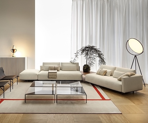 Billie, Horm. Луксозен италиански модулен диван с изцяло сваляща се, текстилна тапицерия.