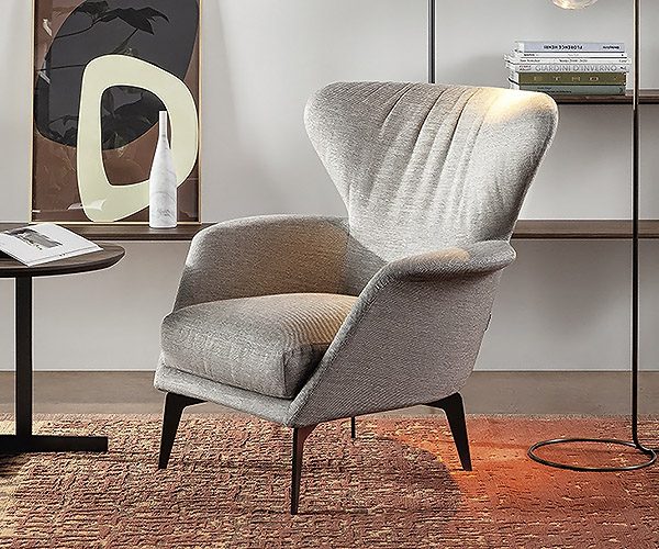 Модел Lovy. Производител Bonaldo, Италия. Стилно италианско кресло с тапицерия от кожа или текстил. Модерно италианско обзавежда