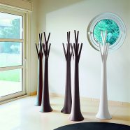 Модел Tree. Производител Bonaldo, Италия. Модерна италианска закачалка с осветление. Луксозни италиански мебели, аксесоари, осве