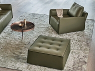 Модел Antares. Производител Bontempi, Италия. Модерна италианска модулна мека мебел. Луксозни италиански дивани, кресла и табуре
