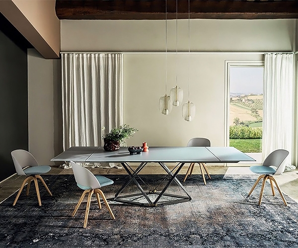 Delta, Bontempi. Ìîäåðíà èòàëèàíñêà òðàïåçíà ìàñà ñ ôèêñèðàí èëè ðàçòåãàòåëåí, ïðàâîúãúëåí ïëîò.