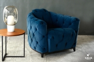 Колекция Deliziante. Производител Calia, Италия. Модерна италианска мека мебел - диван и кресло с капитонирана тапицерия от кожа