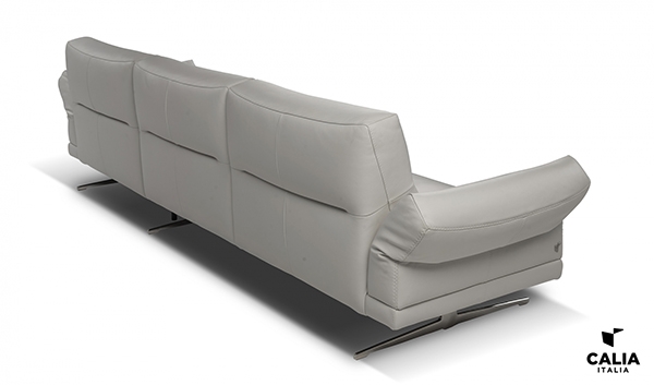 Модерен италиански прав или ъглов диван с подлакътници с релакс механизми, модел Jive. Производител Calia, Италия.