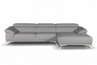 Модел Seneca. Производител Calia, Италия. Модерен италиански диван с релакс механизъм, позволяващ регулирането на позицията на о