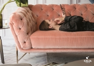 Модел Art Nouveau. Производител Calia, Италия. Луксозен италиански диван с капитонирана тапицерия от кожа или текстил. Модерна и