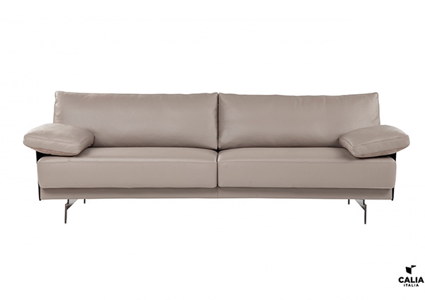 Модел Quint Essеnza. Производител Calia, Италия. Модерен италиански диван с релакс механизъм и кожена или текстилна тапицерия. Л