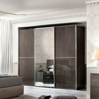 Колекция Platinum. Производител Camelgroup, Италия. Модерни италиански мебели за спалня. Луксозни легла, гардероби, комоди, нощн