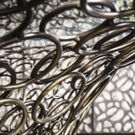 Трапезарна маса от метал със стъклен плот модел Mondrian. Cantori, Италия.  Луксозни италиански трапезни маси от метал и стъкло.