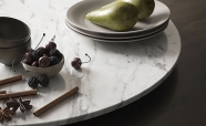 Модел Lazy Susan. Производител Cattelan, Италия. Модерна въртяща се поставка за маса. Луксозни италиански мебели и аксесоари за