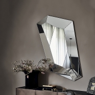 Модел Diamond. Производител Cattelan, Италия. Модерно италианско стенно огледало с 3D ефект. Луксозно италианско обзавеждане, ос