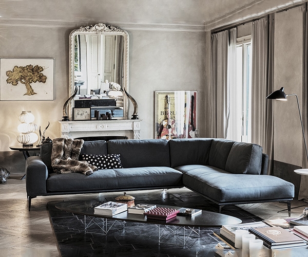Модел Aida, Cierre. Модерен италиански модулен диван с кожена тапицерия с разнообразни цветове.