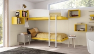 Êîìïîçèöèè Castles & Happy K32-K33. Ïðîèçâîäèòåë - Colombini, Èòàëèÿ. Ìîäåðíè äåòñêè ñòàè ñ äâóåòàæíè ëåãëà, øêàôîâå è êîìïàêòíè