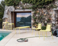 Модерна италианска градинска мебел - дивани, столове, маси, пейки и шезлонги, колекция Easy. Производител: Connubia, Италия.