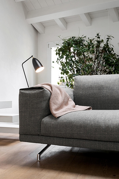 Модел Poldo. Dall'Agnese, Италия. Луксозен италиански прав или ъглов диван. Модерна италианска модулна мека мебел - дивани, крес