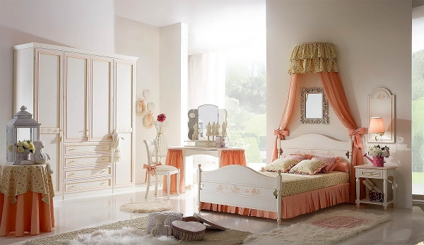 Êîìïîçèöèÿ Happy Night 306, Ferretti e Ferretti. Ëóêñîçíè èòàëèàíñêè ìåáåëè çà äåòñêà ñòàÿ â ïðîâàíñàëñêè ñòèë.