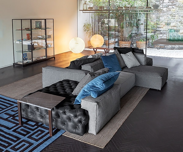 Reef, Flexteam. Модерен италиански модулен диван с кожена или текстилна тапицерия.