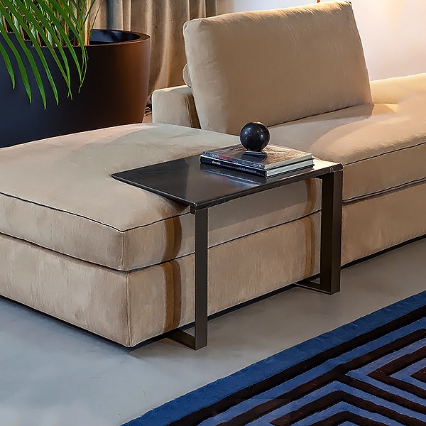 Table, Flexteam. Луксозна италианска помощна маса за диван в няколко размера.