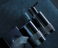 Êîëåêöèÿ Occhio di Tigre, ïðîèçâîäèòåë Il Paralume Marina, Èòàëèÿ. Ëóêñîçíè èòàëèàíñêè àêñåñîàðè çà áàíÿ. Äîçàòîðè çà ñàïóí, ñàï