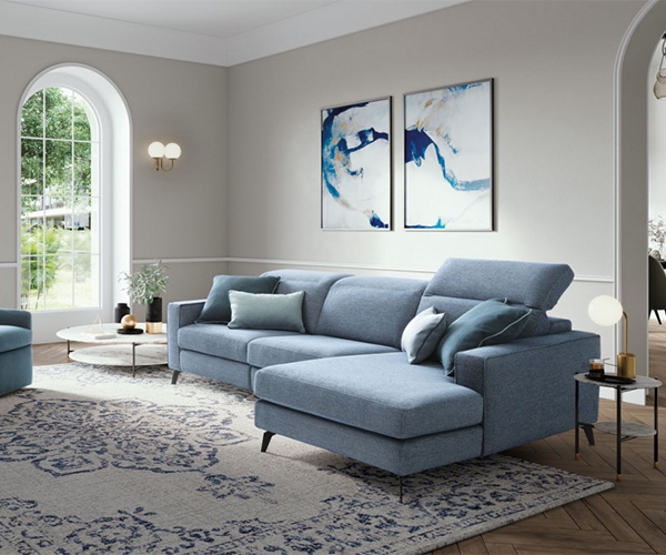 Christopher, Le Comfort. Модерна италианска модулна мека мебел с електрически релакс механизми и кожена или текстилна тапицерия.